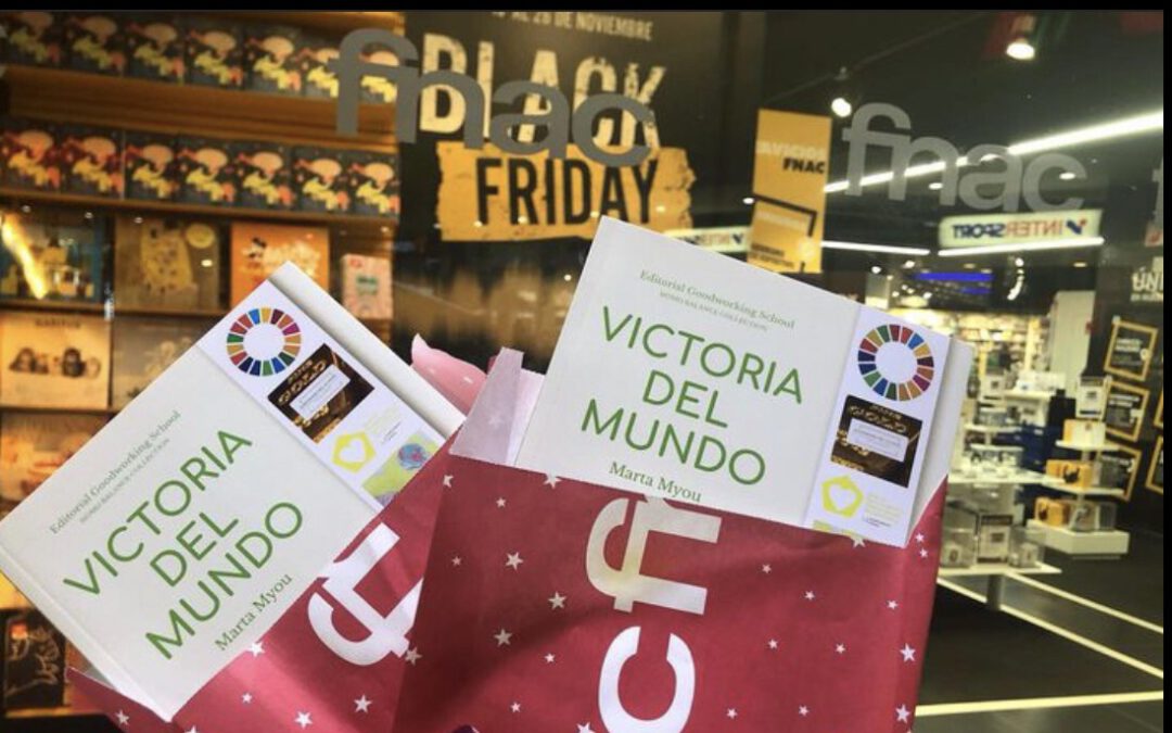 Firma de libros, por Marta Myou, hoy en la Fnac, en Valencia. “Victoria del Mundo”, cómpralo allí o trae tu ejemplar.